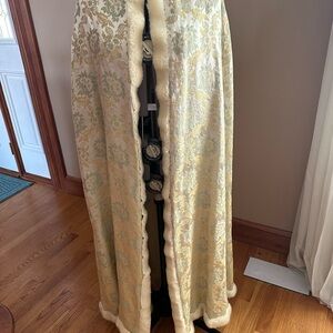 Antique Victorian Edwardian cape of vibrant golden jacquard silk Wedding cape
